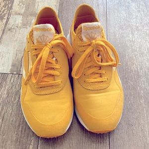 Women’s Reebok sneakers